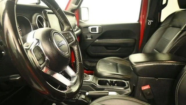 Used 2020 Red Clearcoat Jeep Overland image 20