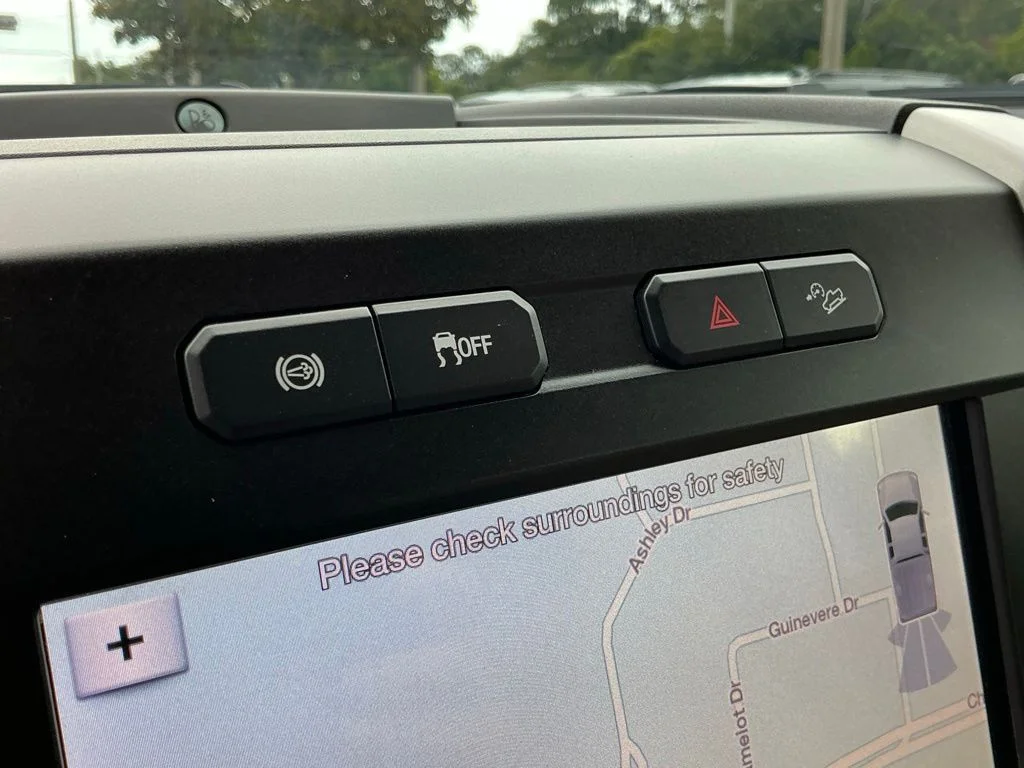 Used 2019 White Ford Lariat image 54