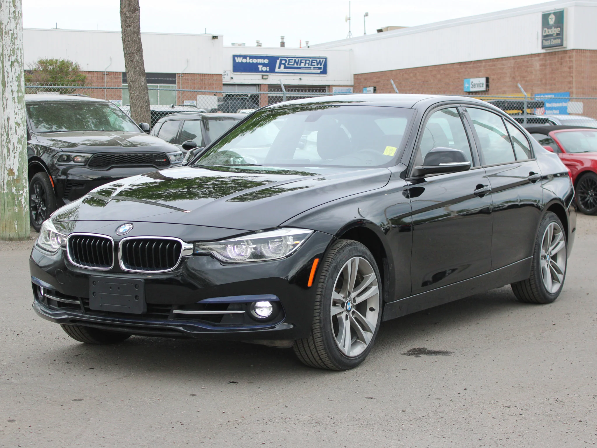 Used 2018 Black BMW 330i xDrive * Heated Leather Seats | Backup Camera | 248 HP | Navigation image 10