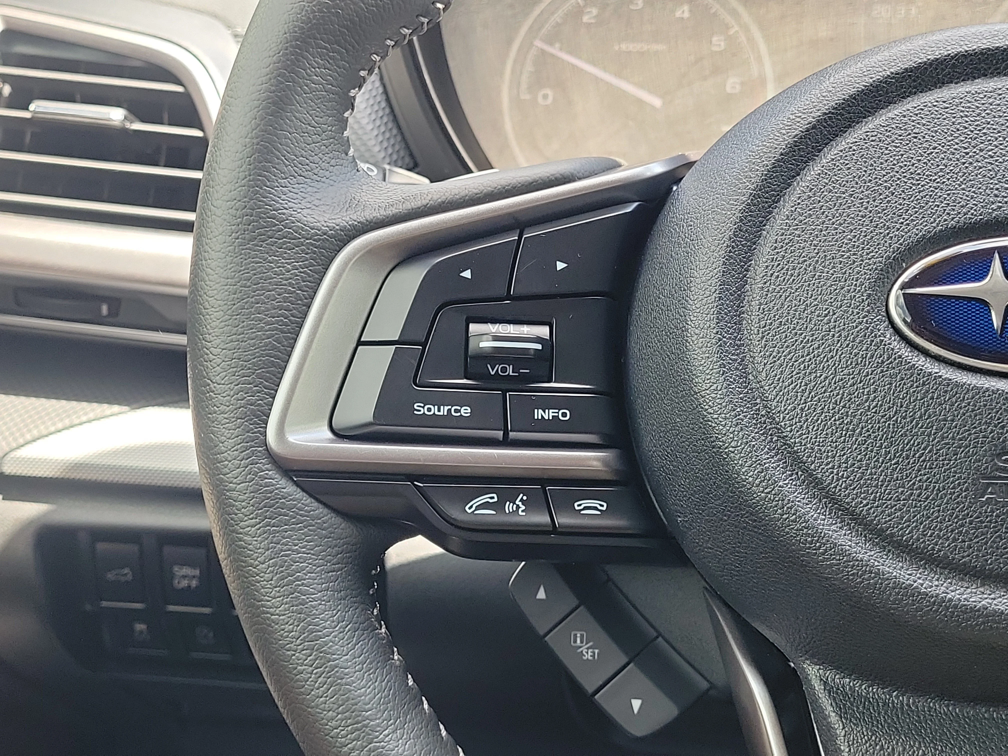 Used 2021 Jasper Green Metallic Subaru Limited image 23