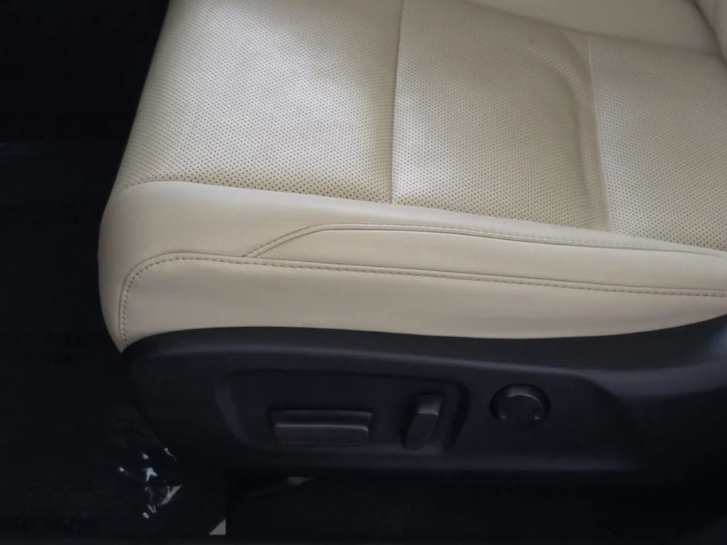 Used 2022 EMINENT WHITE PEARL Lexus 450h image 31