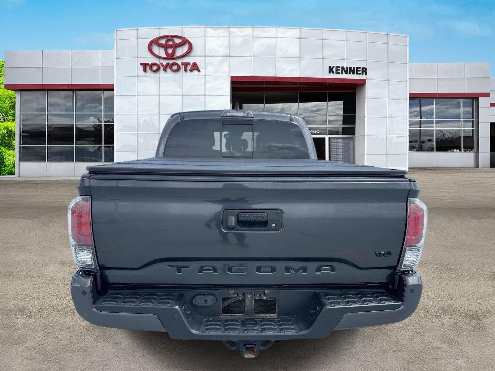 Used 2022 Magnetic Gray Metallic Toyota Limited image 5