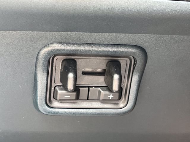 Used 2022 Shadow Black Ford XLT image 29