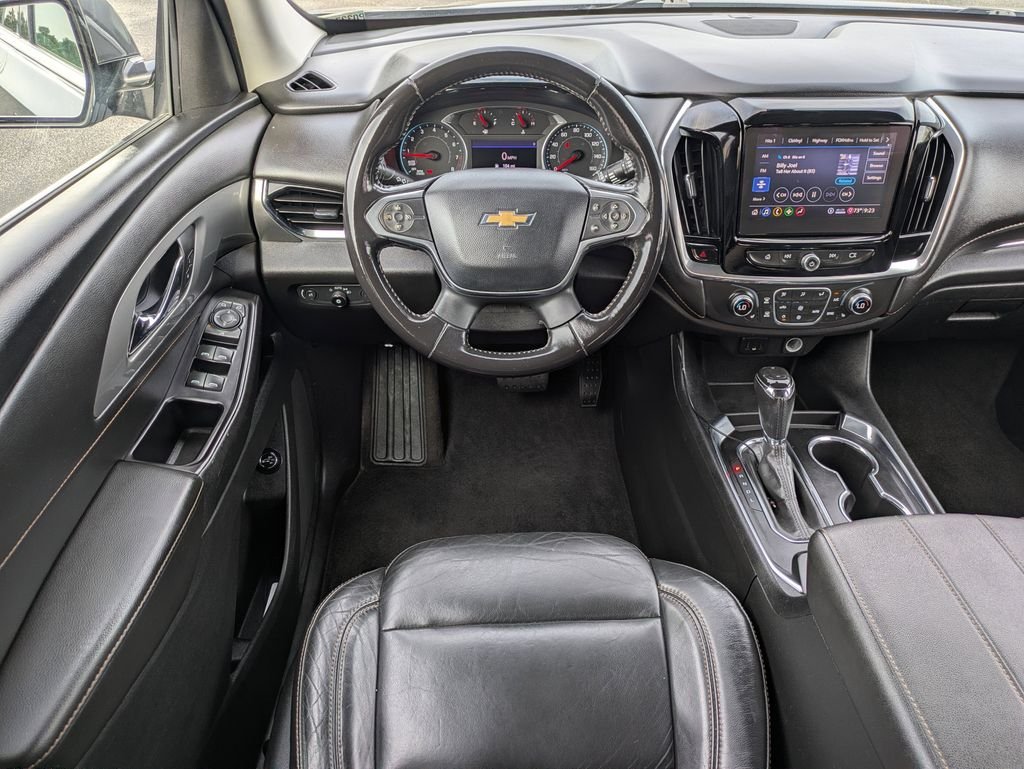 Used 2020 Gray Chevrolet 3LT image 18
