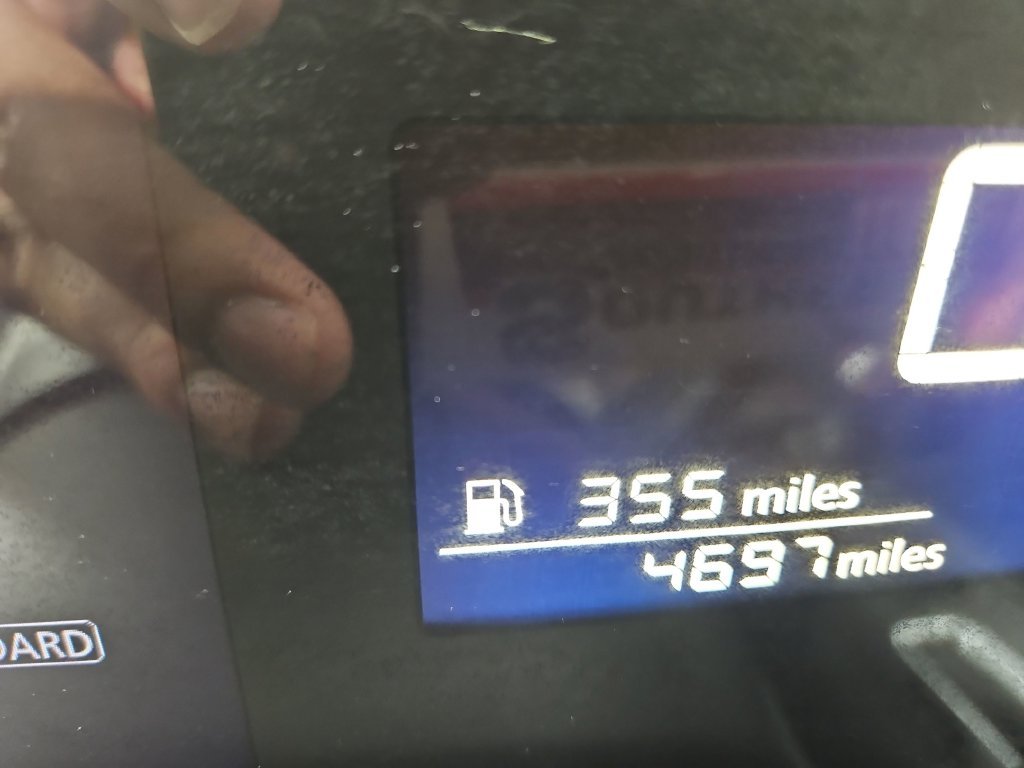 Used 2025 Gray Nissan S image 18