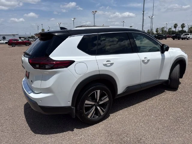 Used 2024 White Nissan SL image 7