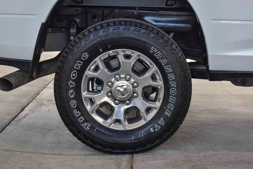 Used 2024 White Ram Laramie image 13