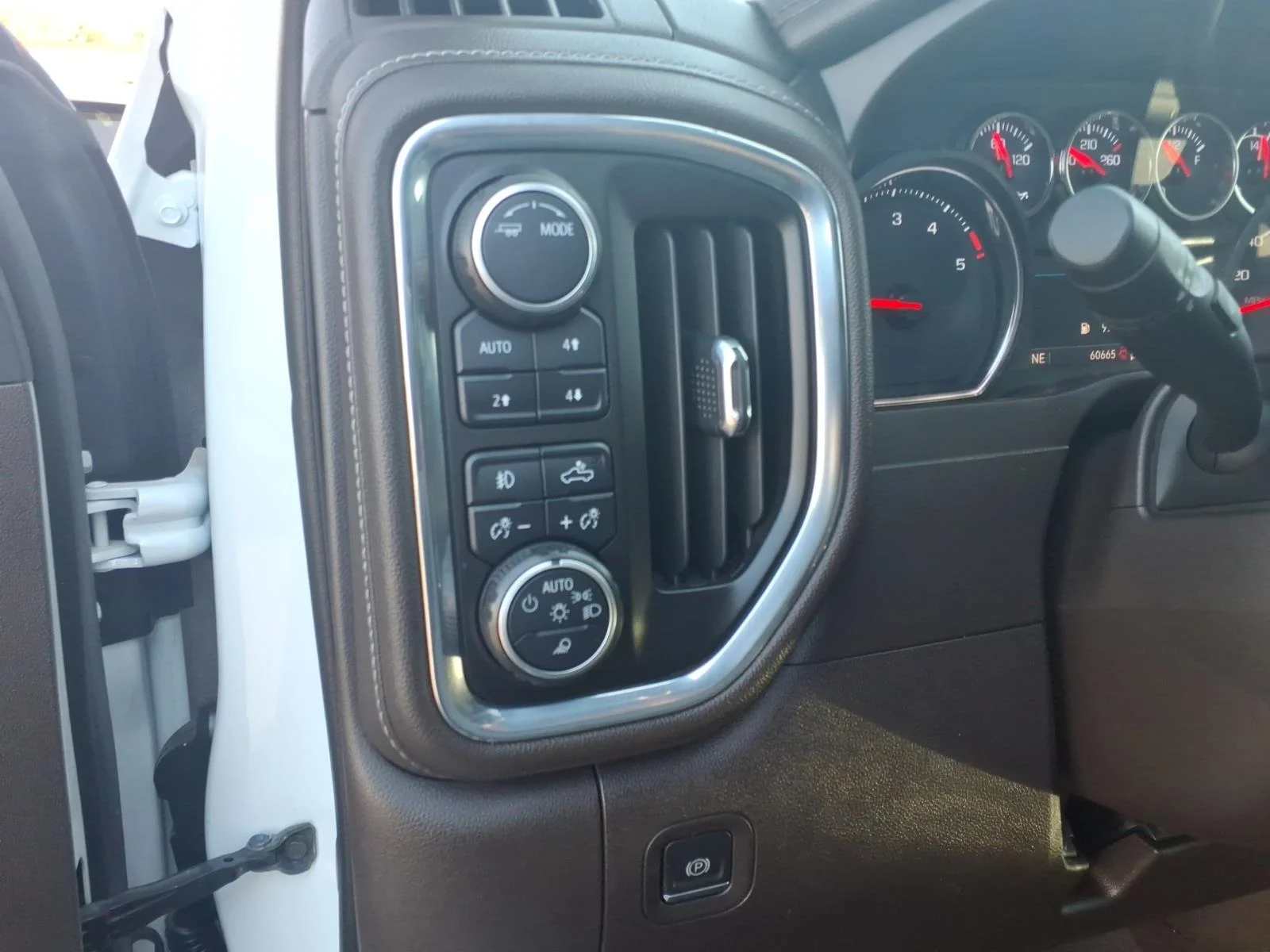 2021 Chevrolet Silverado 2500HD LTZ - Photo 19