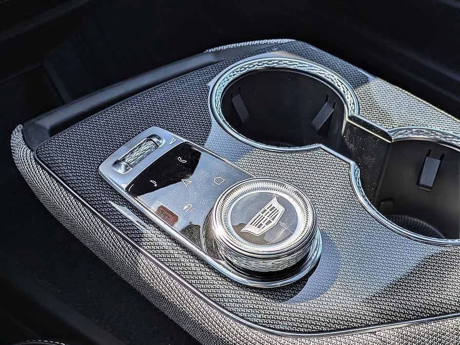 2026 Cadillac OPTIQ Sport - Photo 24
