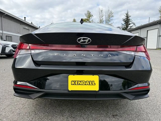 Used 2023 Phantom Black Hyundai SEL image 30