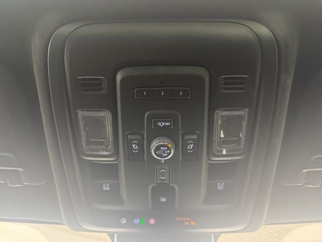 Used 2023 Black Chevrolet High Country image 15