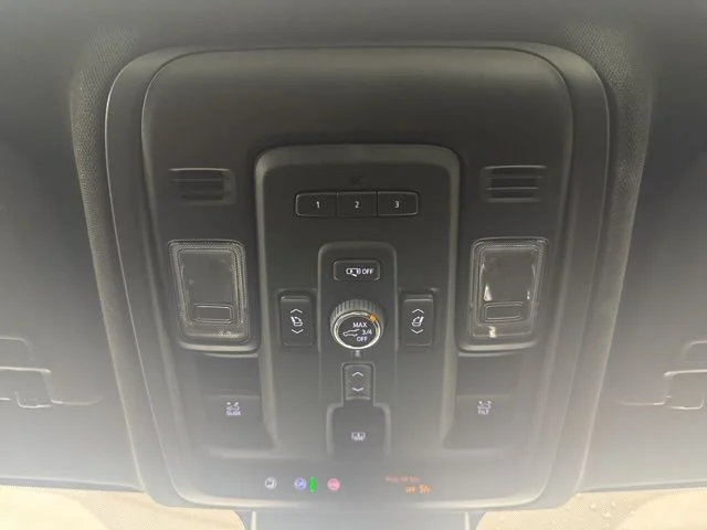 Used 2023 Black Chevrolet High Country image 15