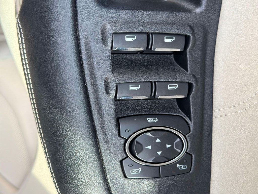 Used 2022 Silver Ford Titanium image 19