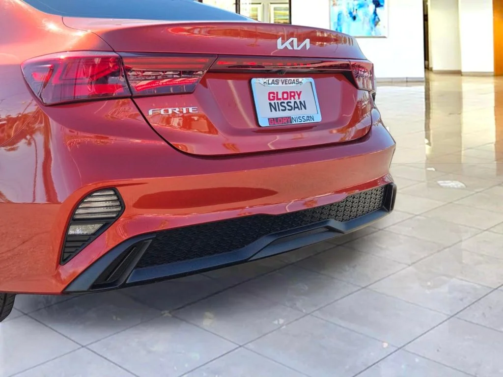 Used 2024 Red Kia LXS image 6