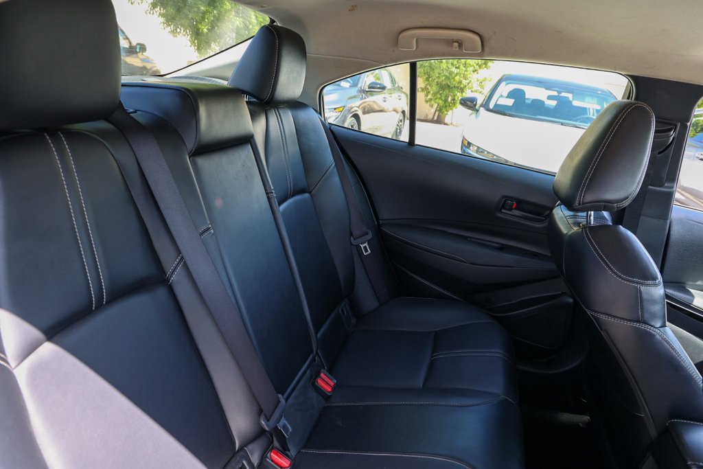Used 2022  Toyota LE image 17
