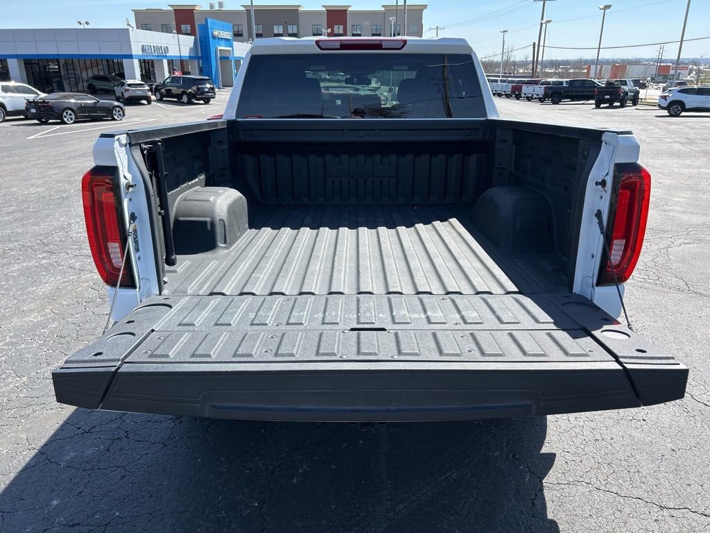 Used 2025 Summit White GMC AT4 image 25