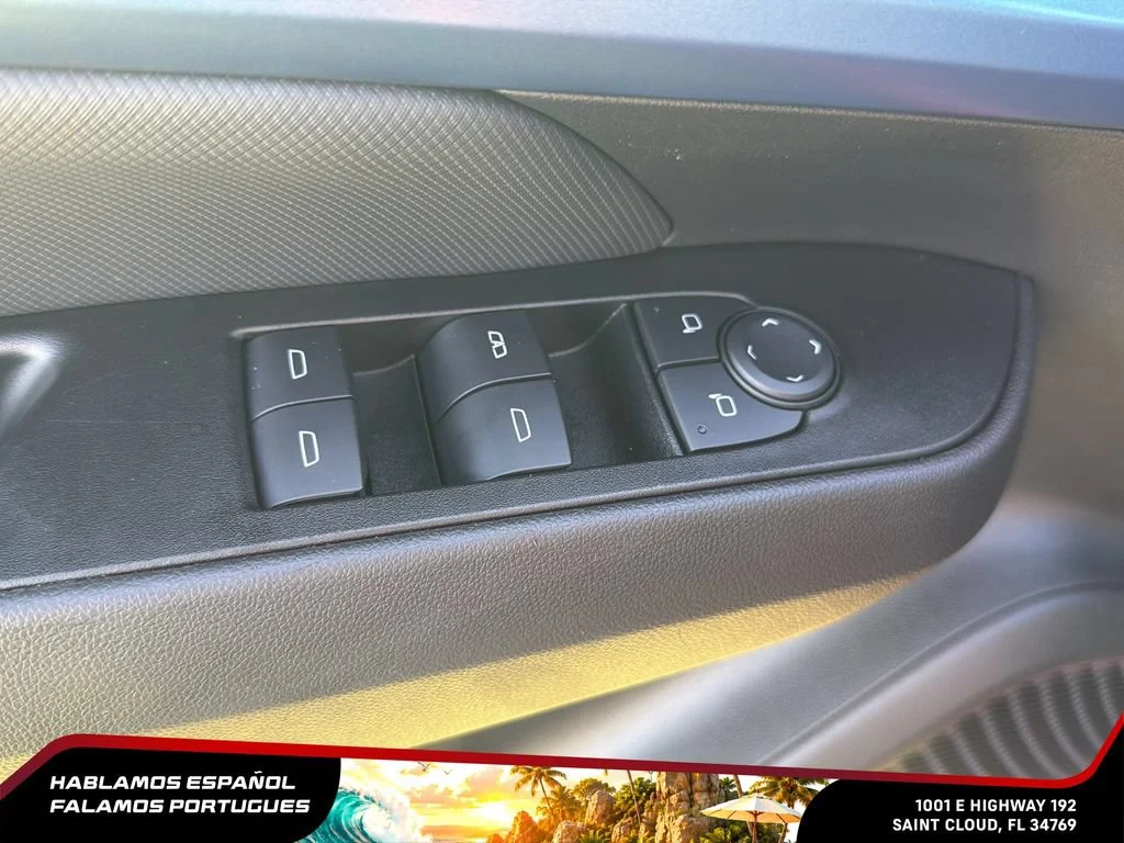 Used 2025 Radiant Red Tintcoat Chevrolet LT image 15