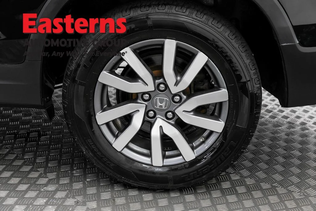Used 2019 Black Honda EX-L image 33