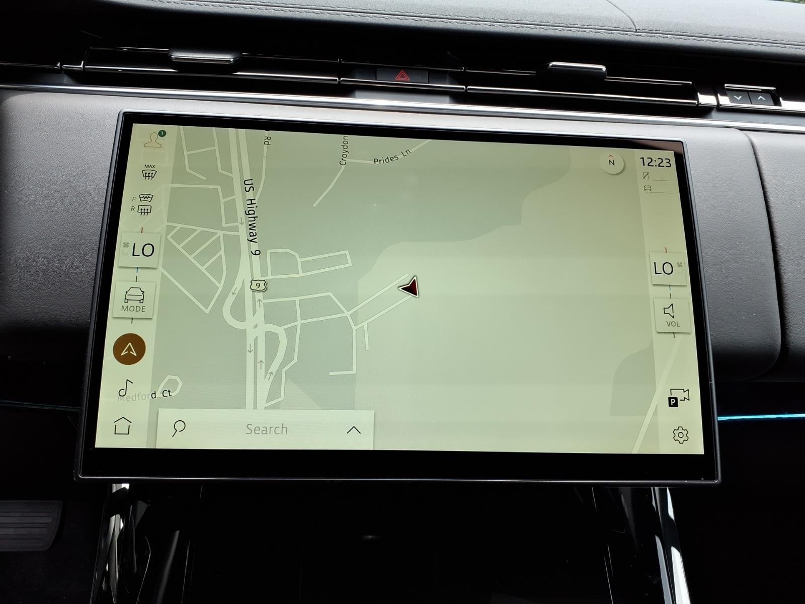 New 2026 Fuji White LAND ROVER SE image 12