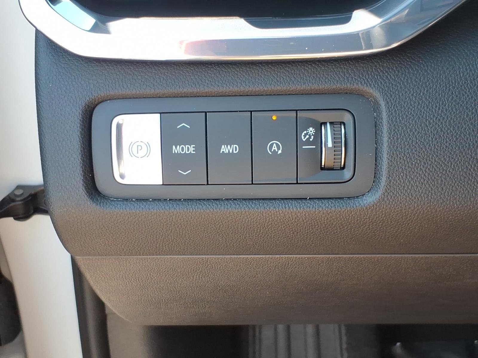 Used 2026 Summit White GMC AWD Elevation image 16