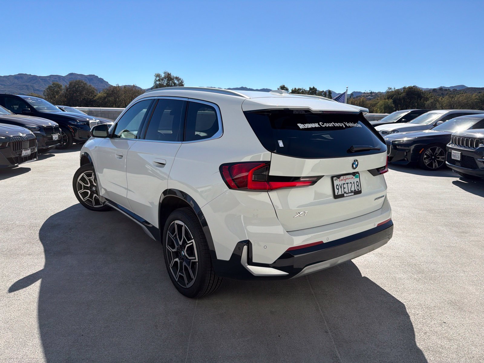 Used 2026 Alpine White BMW xDrive28i image 2