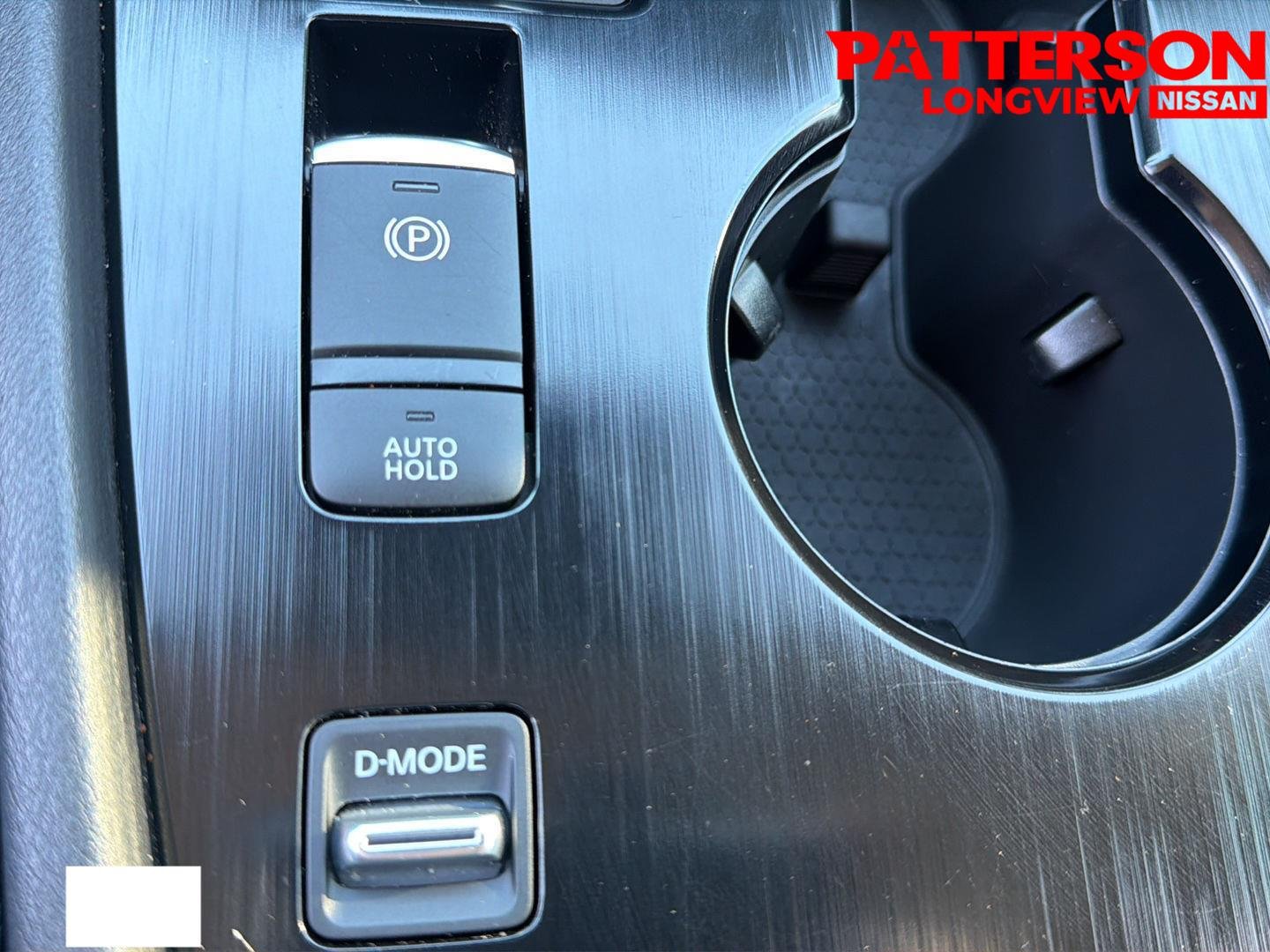 Used 2025 Boulder Gray Pearl Nissan SL image 12
