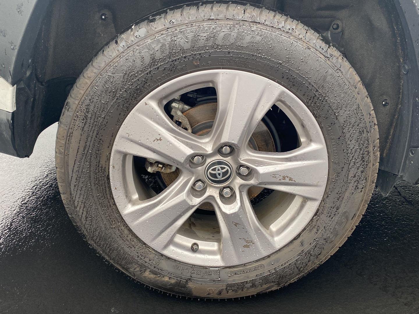 Used 2025 Ice Cap Toyota XLE image 13
