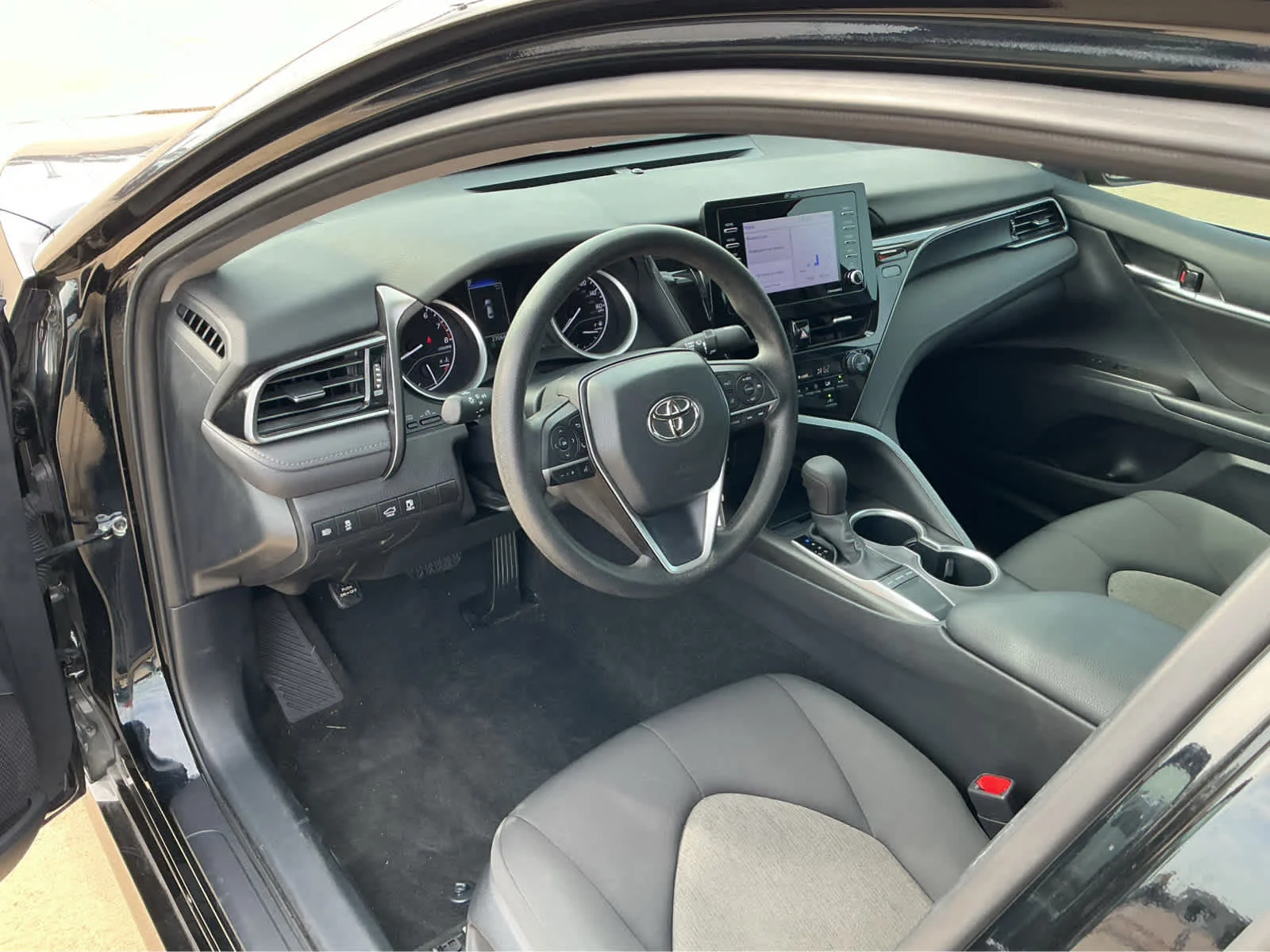 Used 2023 Midnight Black Metallic Toyota LE image 13