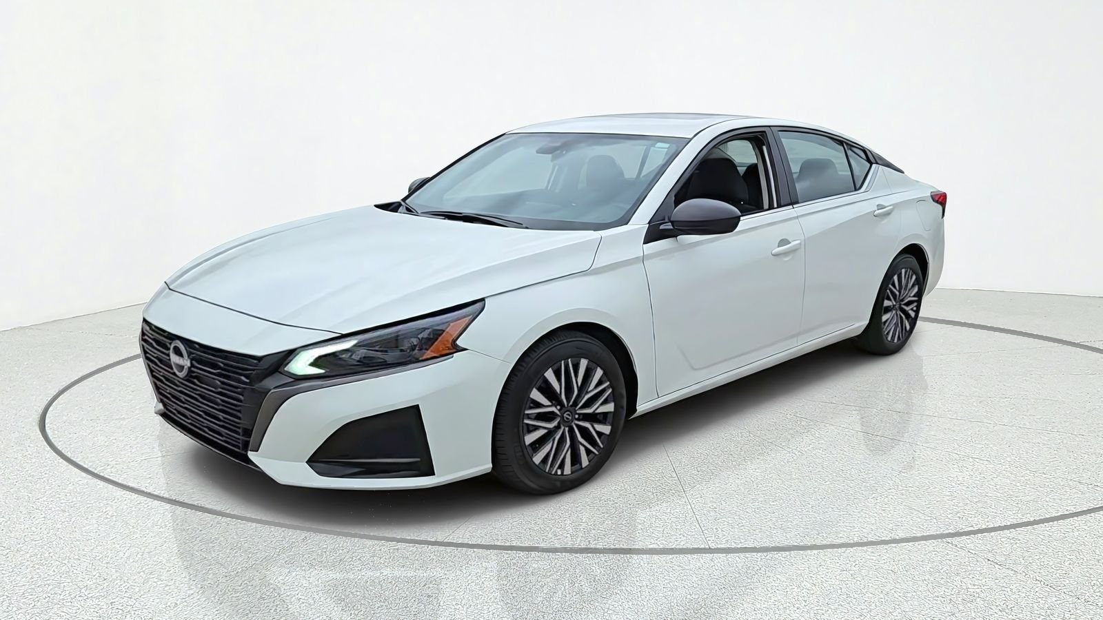 Certified Used 2026 White Nissan 2.5 SV image 3