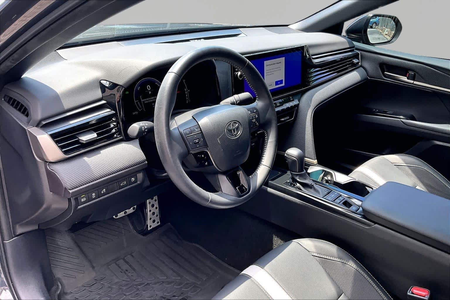 Used 2025 Underground Toyota SE image 18