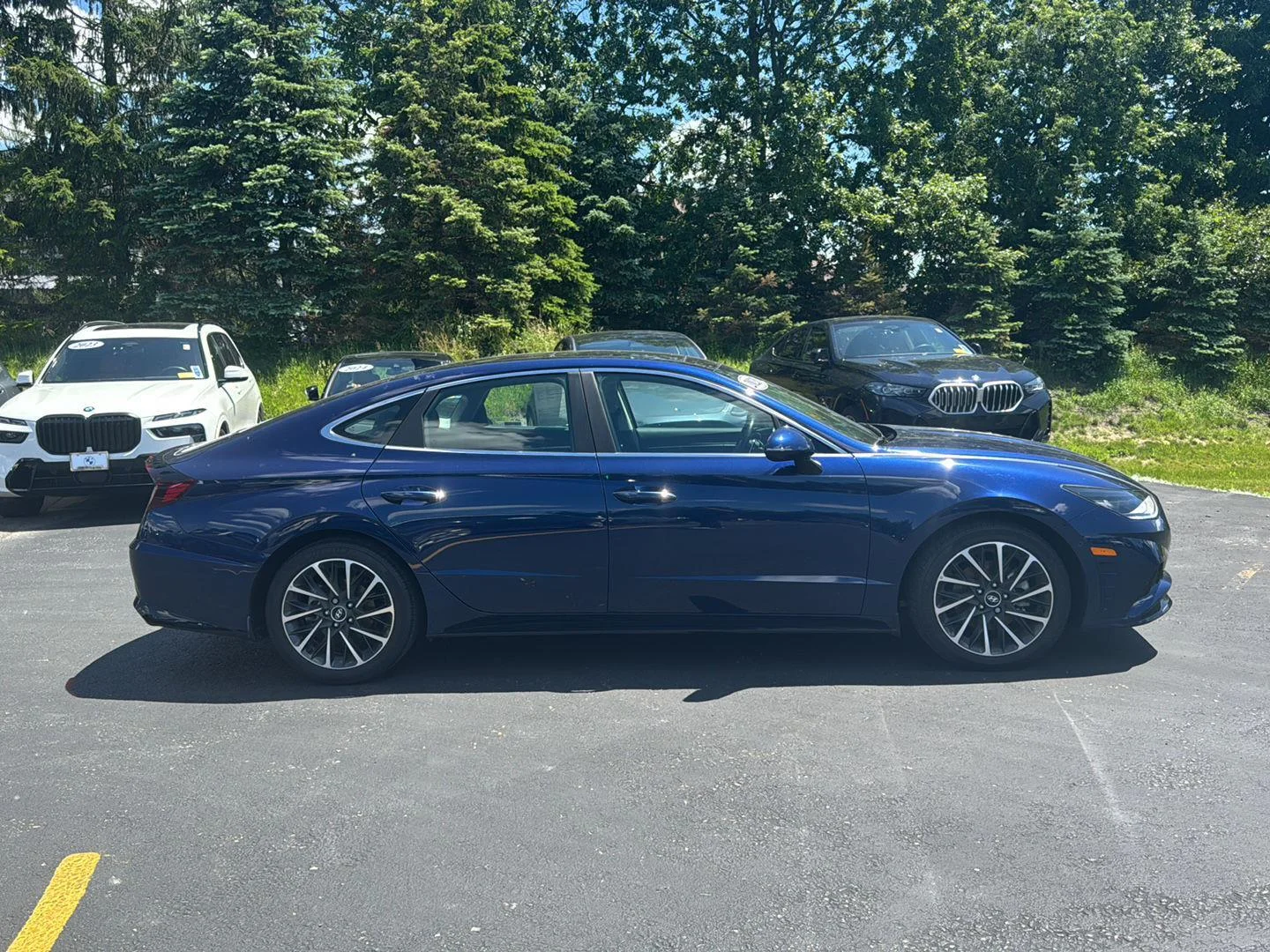 Used 2021 Stormy Sea Hyundai Limited image 2