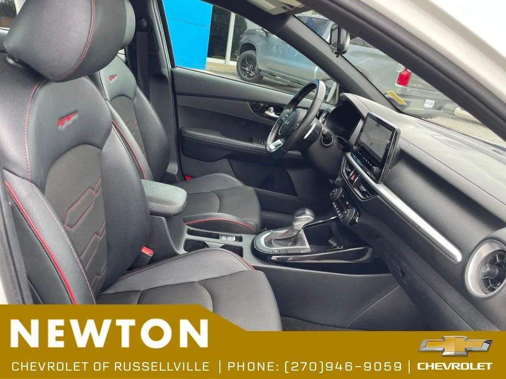 Used 2024 White Kia GT image 21