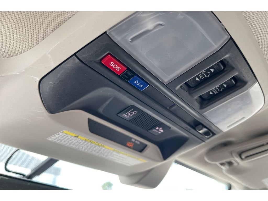 Used 2023 CRYSTAL WHITE PEA Subaru Premium image 24