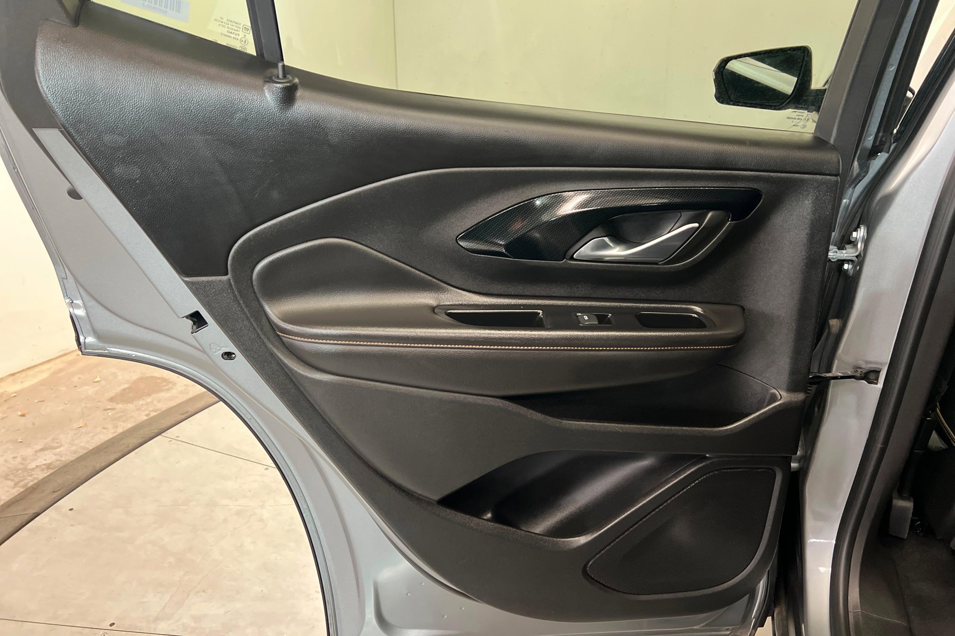 Used 2023 Sterling Metallic GMC AT4 image 19