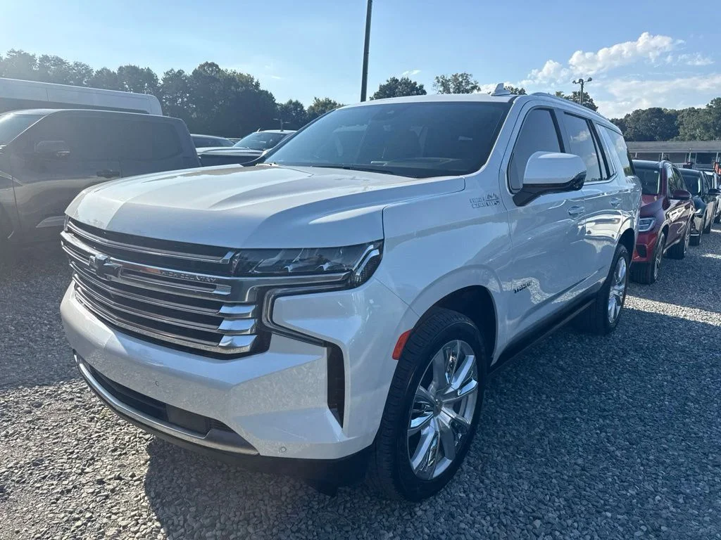 Used 2023 Beige Chevrolet High Country image 1