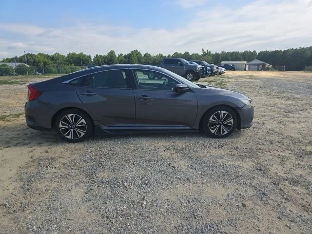 Used 2017 Gray Honda EX-T image 9