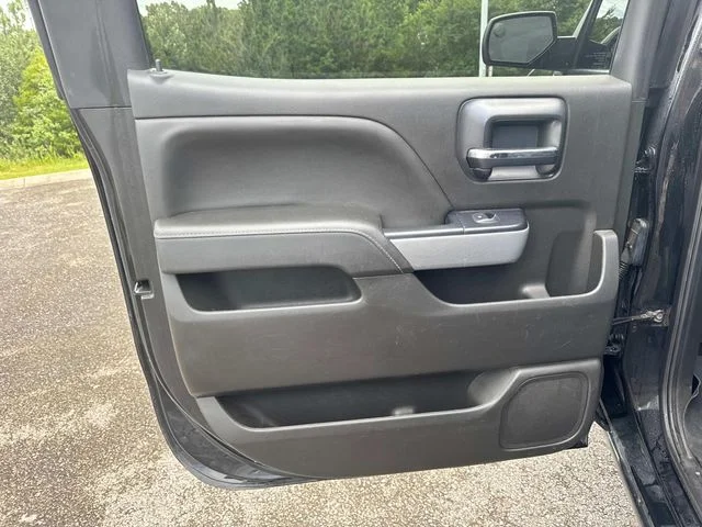 Used 2018 Black Chevrolet LT image 15