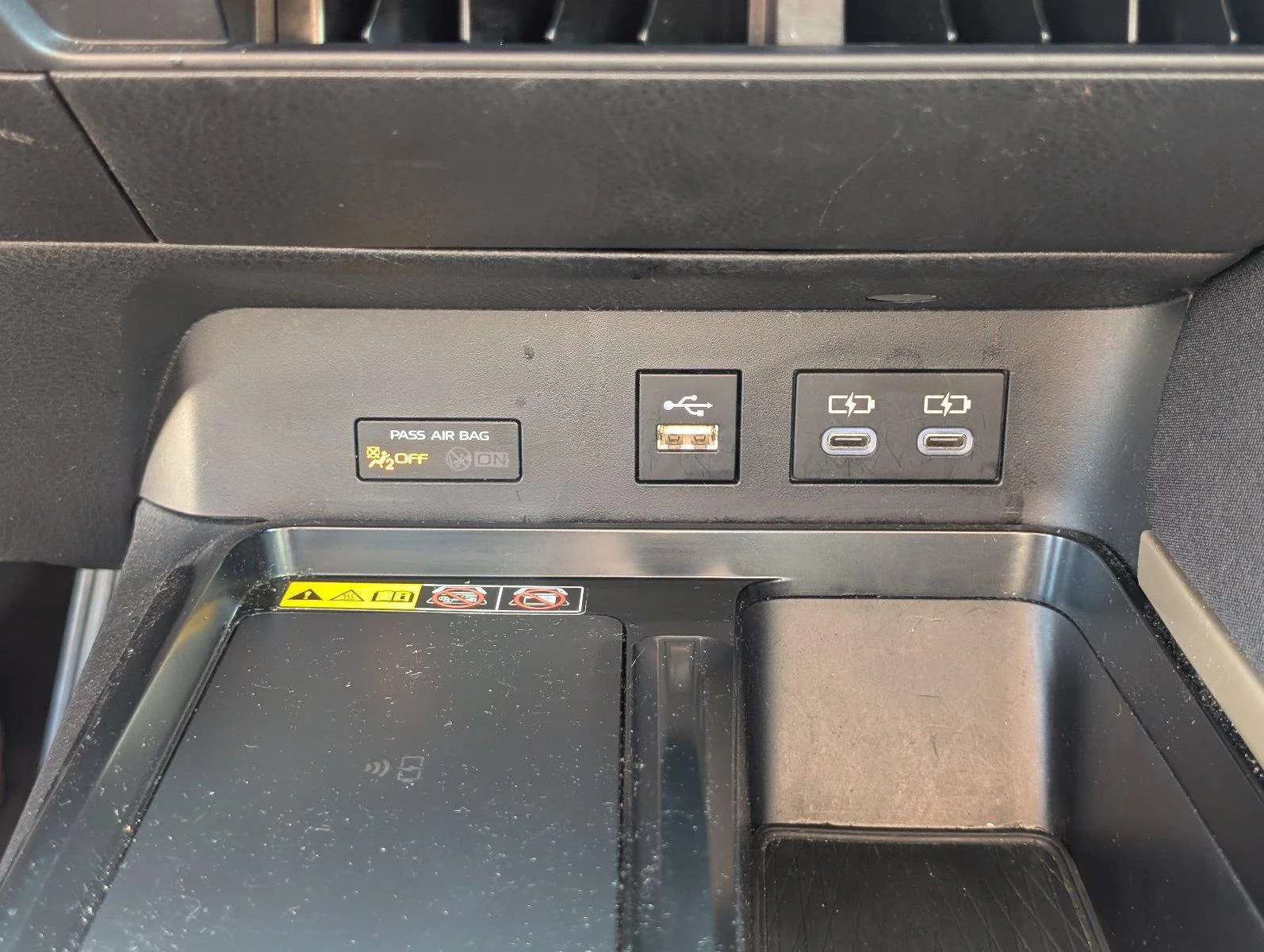 Used 2025 Ice Cap Toyota LE image 24