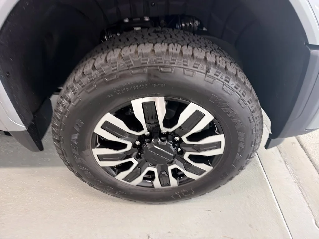 New 2026 Sterling Metallic GMC Denali Ultimate image 4