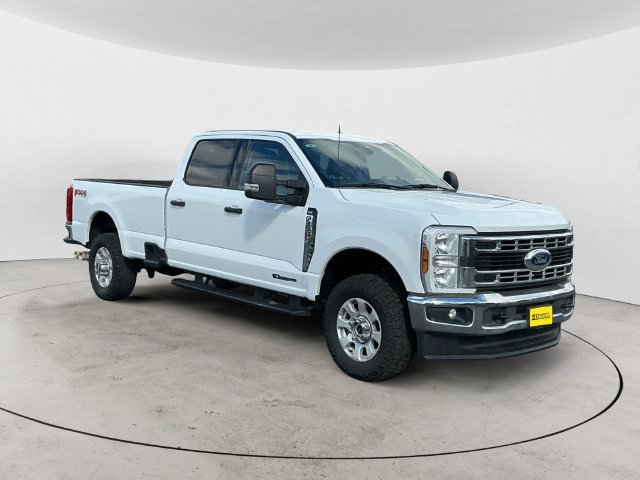 Used 2024 White Ford XLT image 3