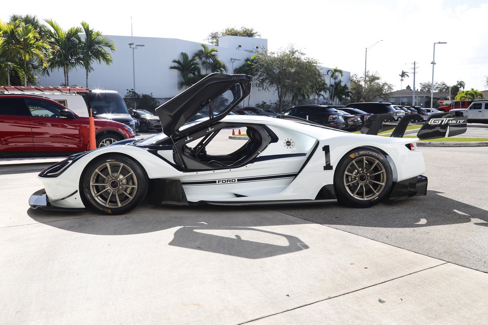 Used 2023 White Ford  image 4