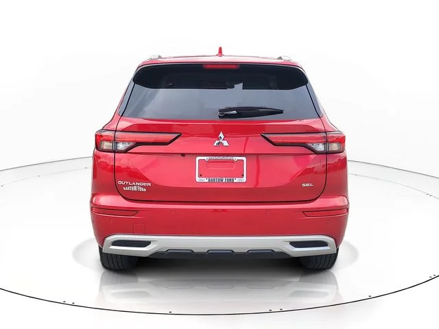 Used 2023 Red Mitsubishi SEL image 6