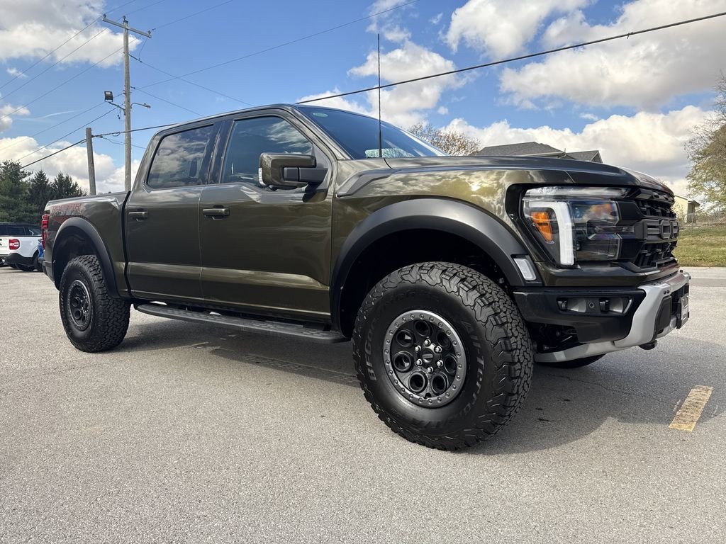 2025 Ford F-150 Raptor photo 3