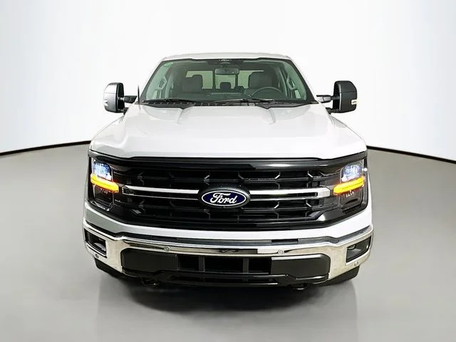 New 2026 Avalanche Ford XLT image 2