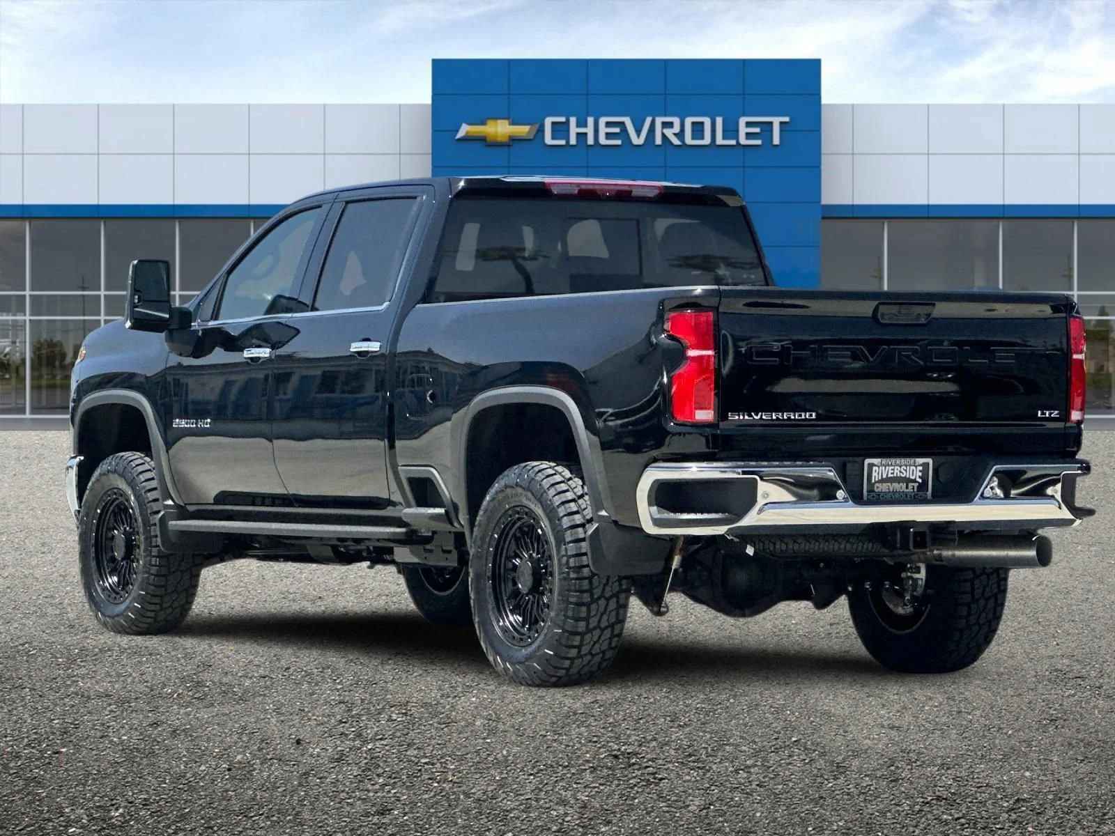 2026 Chevrolet Silverado 2500 HD LTZ - Photo 6