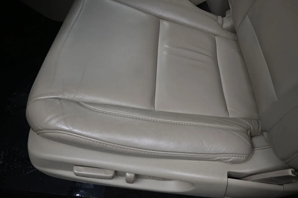Used 2017 White Diamond Pearl Acura 3.5L image 13
