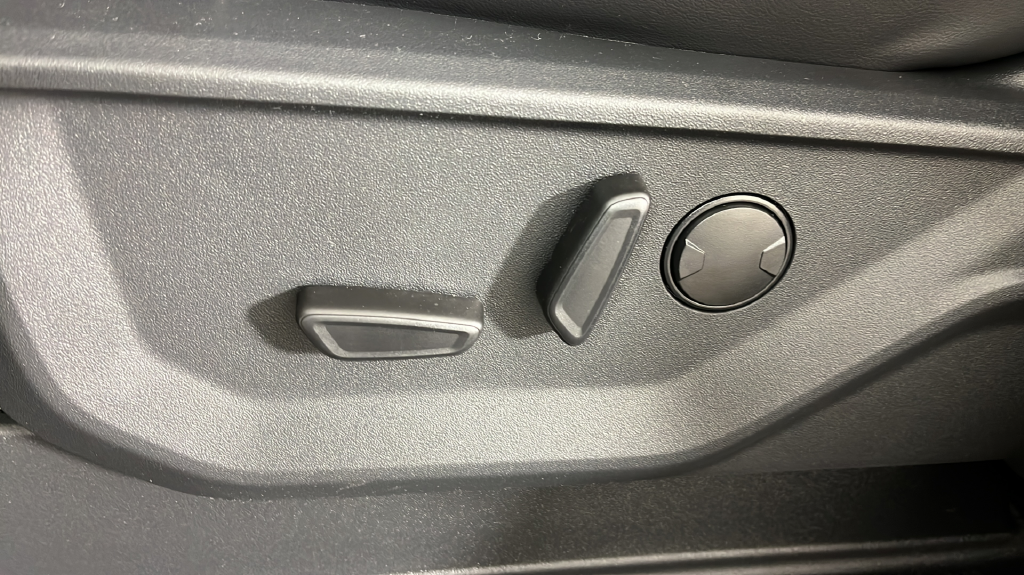 New 2027 Marsh Gray Ford Tremor® image 32
