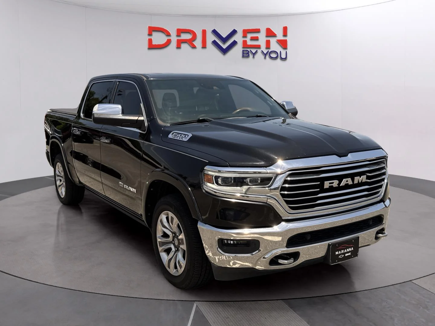 Used 2019 Diamond Black Crystal Pearlcoat Ram Longhorn image 8