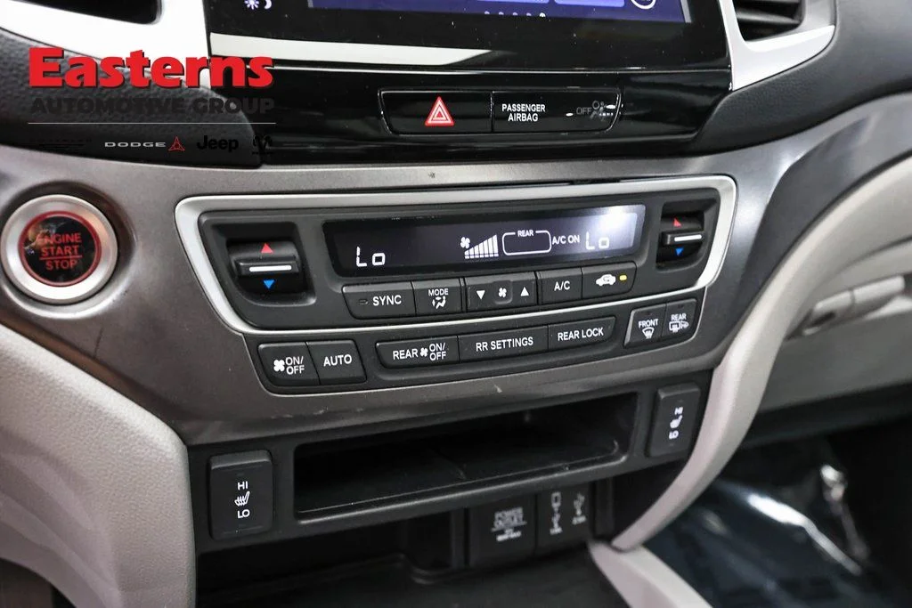 Used 2017 Blue Honda EX-L image 17