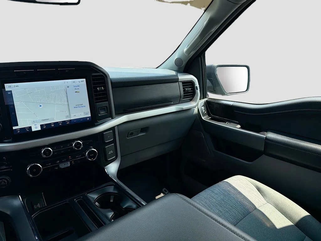 Used 2023 Blue Ford XLT image 25
